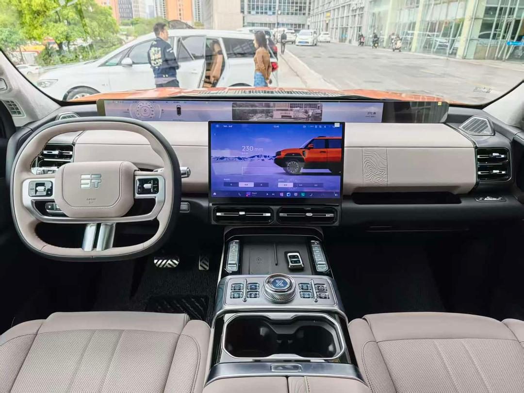 BRAND NEW 2025 ZONGHENG G700 2.0T PHEV OFF-ROAD EDITION (5-SEATER)