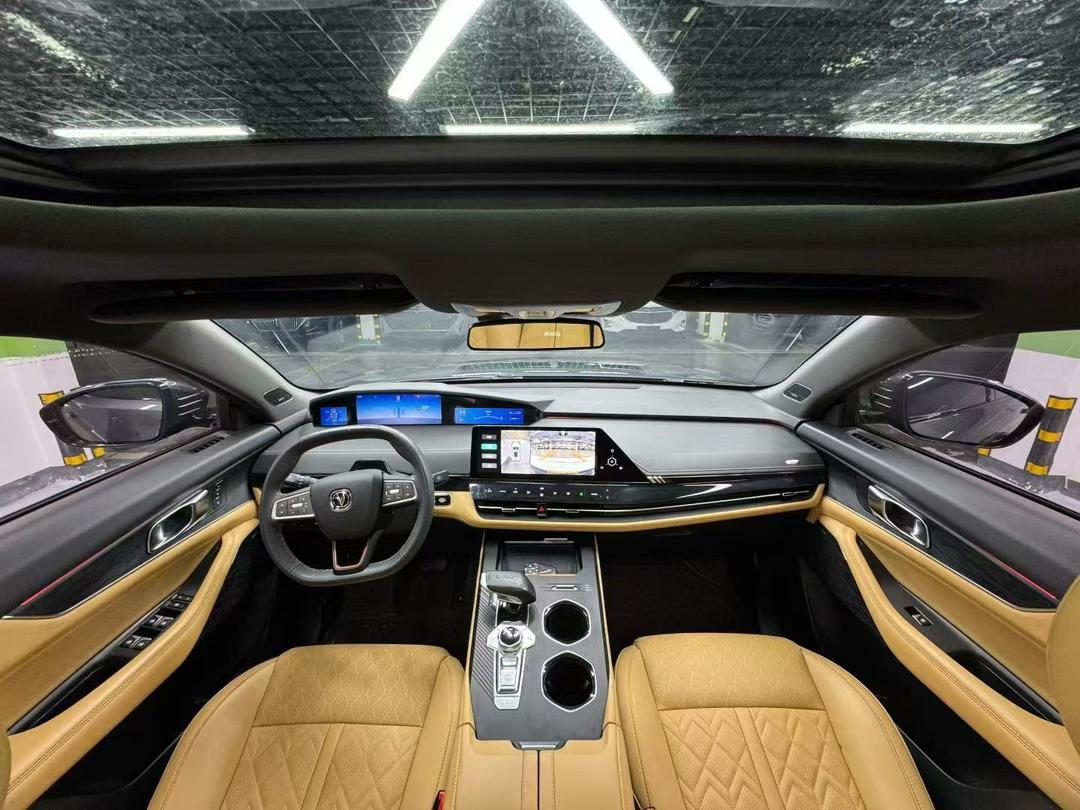 2024 CHANGAN UNI-K 2.0T AWD