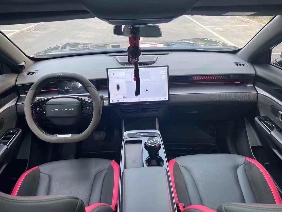 2025 JETOUR DASHING 1.6T AUTOMATIC