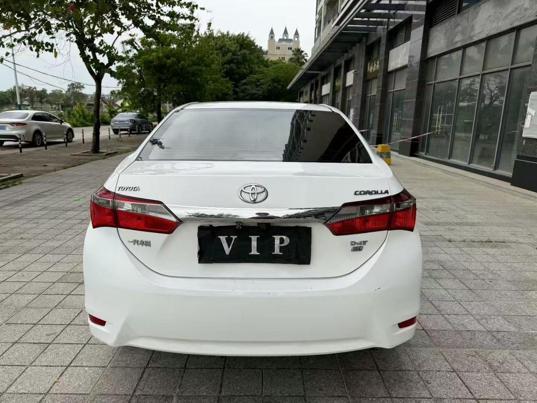 2018 TOYOTA COROLLA
