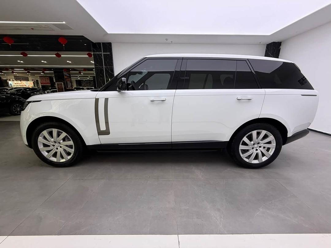 2023 RANGE ROVER P400 3.0L I6 MHEV EXTENDED WHEELBASE (LWB)
