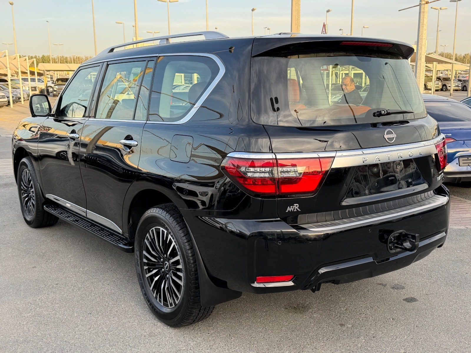 2022 NISSAN ARMADA PLATINUM EDITION 4-WHEEL DRIVE