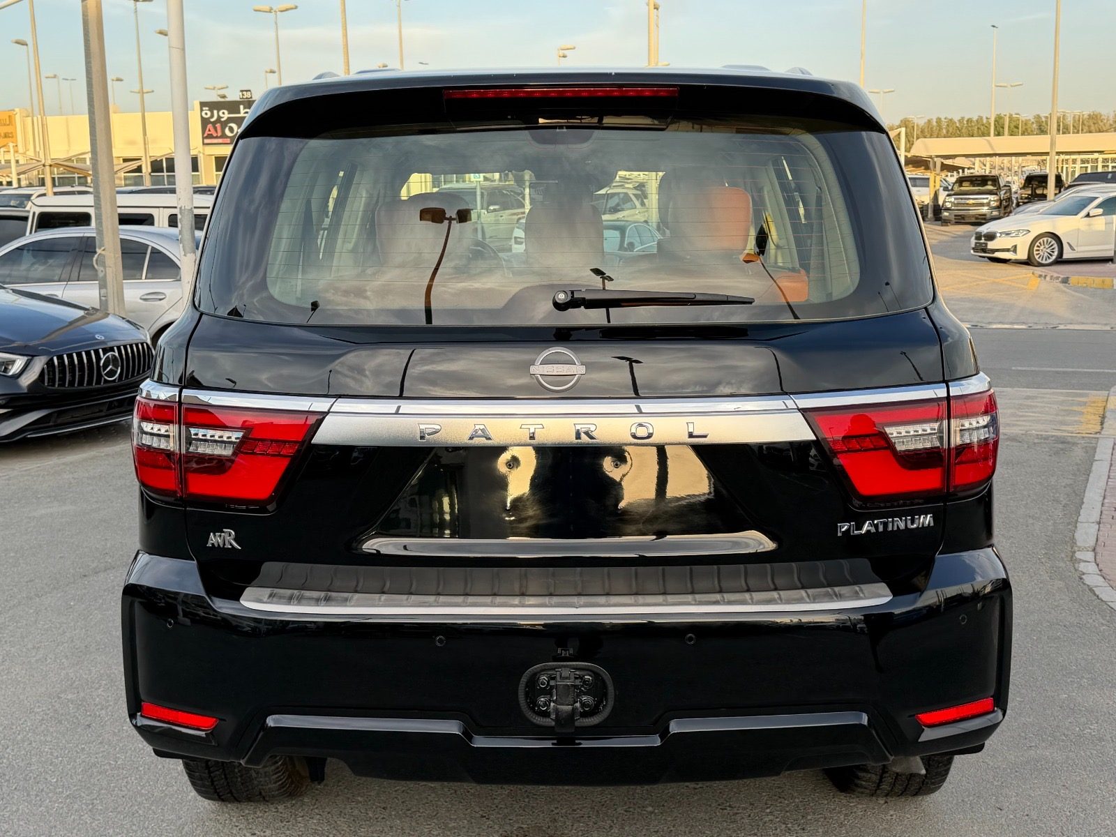 2022 NISSAN ARMADA PLATINUM EDITION 4-WHEEL DRIVE