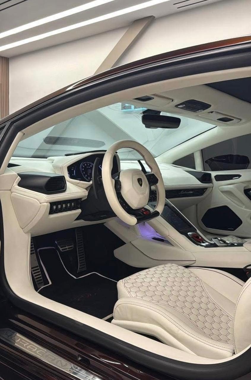 2020 LAMBORGHINI HURACÁN EVO
