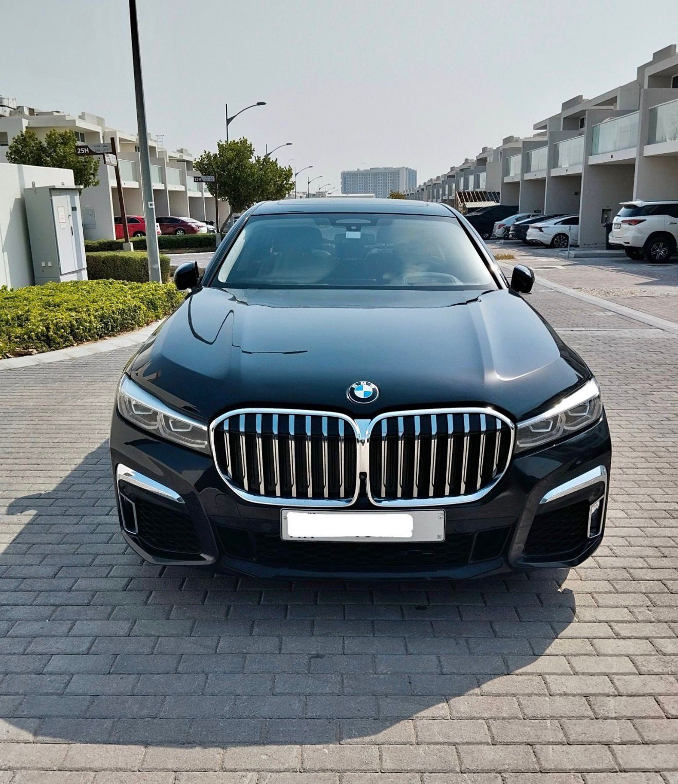 2022 BMW 730i